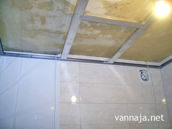 пластиковый потолок в ванной с чего начать монтаж фото