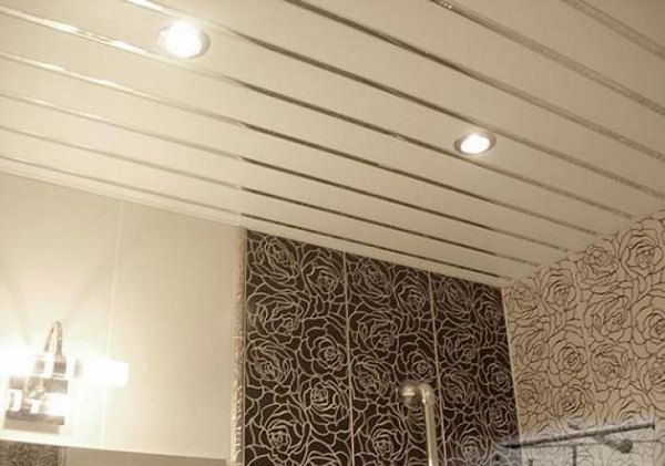 Как выполнить монтаж реечного потолка в ванной комнате самостоятельно: Обзор +Видео