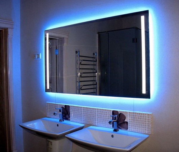 Зеркало универсальное SanStar 50 с подсветкой и полкой для ванной комнаты