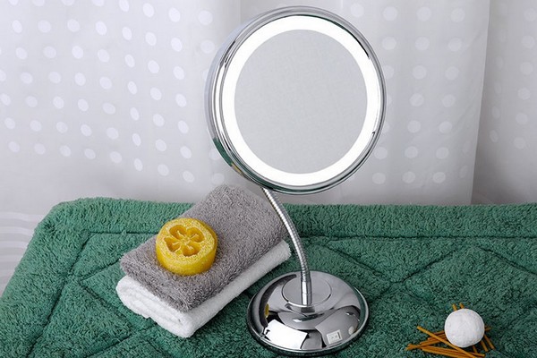 косметическое зеркало с увеличением и подсветкой фото